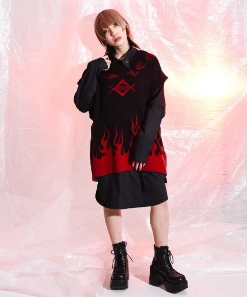 REFLEM（レフレム）の「『REFLEM/レフレム』ジャカードニットベスト（ベスト・レディース・ブラック×ホワイト/ブラック×レッド/ブラック×ブルー・FREE）」の8枚目の写真