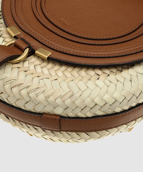 Chloe(クロエ)の「MARCIE / スモールクロスボディバスケットMINI(かごバッグ・レディース・ブラウン・FREE)」の4枚目の写真