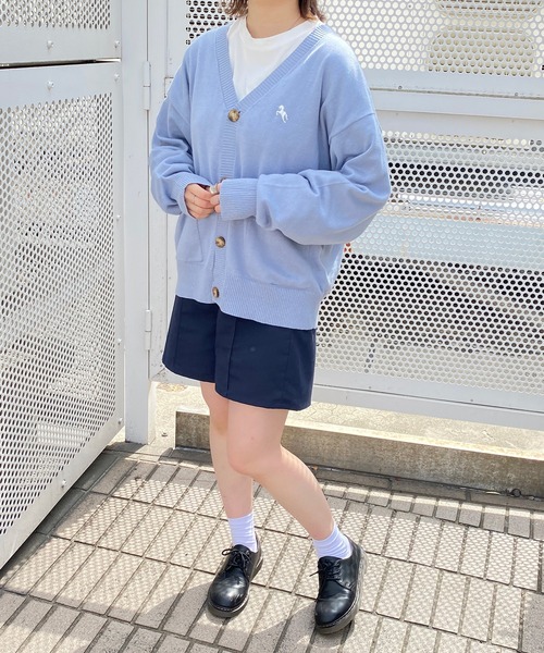 PairPair(ペアペア)の「ワンポイントVネック刺繍カーディガン(ユニセックス)(カーディガン/ボレロ・メンズ・ピンク/オレンジ/アイボリー/イエロー/ライトブルー・MEDIUM/LARGE)」の10枚目の写真