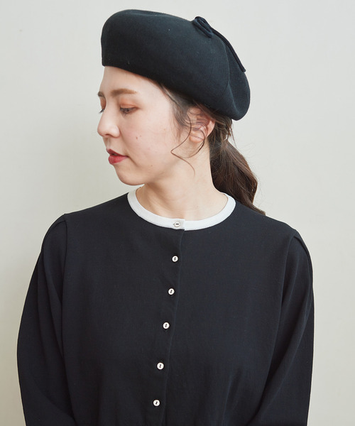 CHILD WOMAN(チャイルドウーマン)の「ちょぼリボン ベレー帽(ハンチング/ベレー帽・レディース・ブラック/レッド/サックスブルー・FREE)」の2枚目の写真