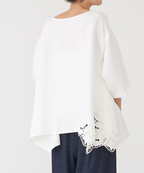 BEARDSLEY（ビアズリー）の「裾カット刺繍ブラウス（シャツ/ブラウス・レディース・ホワイト/ブラック・FREE）」の7枚目の写真