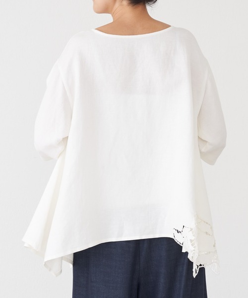 BEARDSLEY（ビアズリー）の「裾カット刺繍ブラウス（シャツ/ブラウス・レディース・ホワイト/ブラック・FREE）」の6枚目の写真