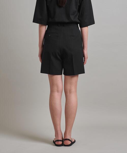 LOEFF（ロエフ）の「＜LOEFF＞VI/W ギャバ ショートパンツ BLACK