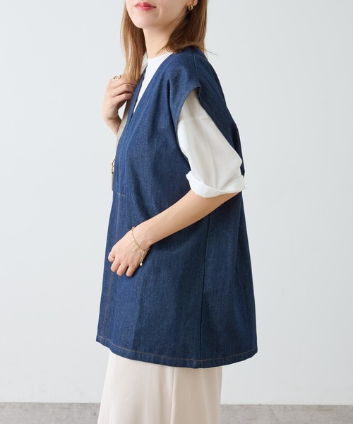 COLONY 2139(コロニートゥーワンスリーナイン)の「ライトオンスデニムVネックベスト(ベスト・レディース・オフホワイト/ブルー・FREE)」の16枚目の写真