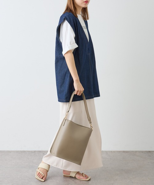 COLONY 2139(コロニートゥーワンスリーナイン)の「ライトオンスデニムVネックベスト(ベスト・レディース・オフホワイト/ブルー・FREE)」の18枚目の写真