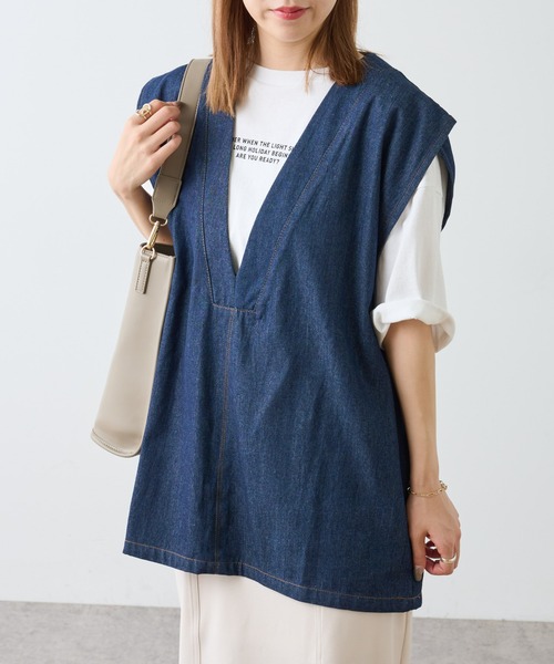 COLONY 2139(コロニートゥーワンスリーナイン)の「ライトオンスデニムVネックベスト(ベスト・レディース・オフホワイト/ブルー・FREE)」の14枚目の写真