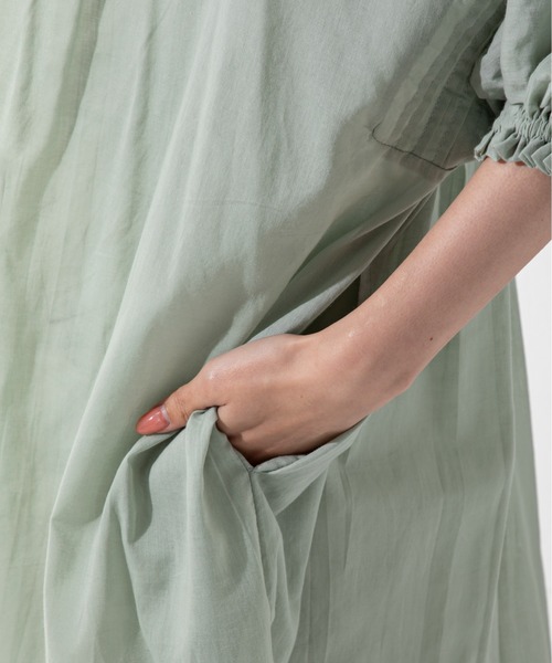 MILLION CARATS（ミリオンカラッツ）の「【3WAY】肩を落としたドロップショルダーの抜け感とゆったりシルエットの綿ボイルインドワンピース（ワンピース・レディース・オフホワイト/ブラック/ミント・FREE）」の22枚目の写真