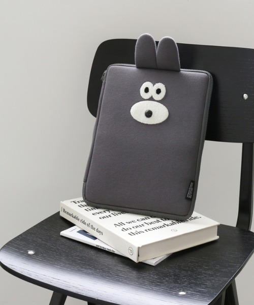 Brunch Brother（ブランチブラザー）の「iPad用ポーチ･11インチ タブレットケース ブランチブラザー/ROMANE（ロマネ）（PC・タブレットケース・レディース・グレー/アイボリー・FREE）」の10枚目の写真