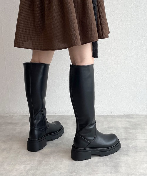w closet（ダブルクローゼット）の「ビガーロングブーツ（ブーツ・レディース・ブラック・M/L）」の9枚目の写真
