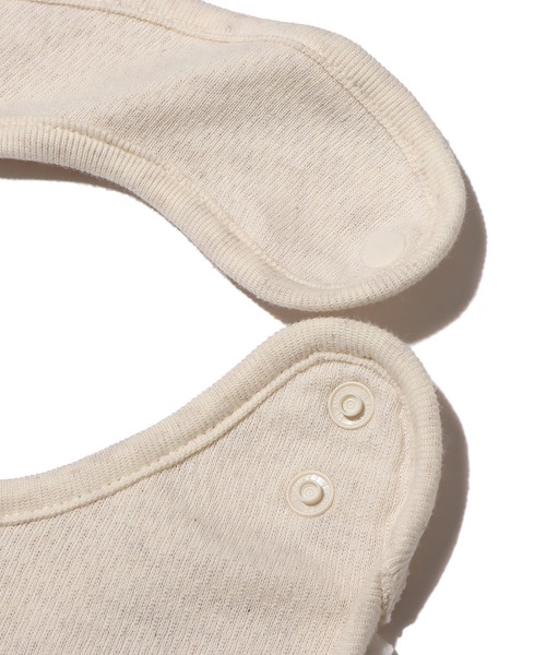 THE NORTH FACE（ザノースフェイス）の「THE NORTH FACE BABY BIB / ザ・ノース・フェイス ベビービブ（スタイ/よだれかけ・キッズ・ピンク/オリーブ/ホワイト・FREE）」の10枚目の写真