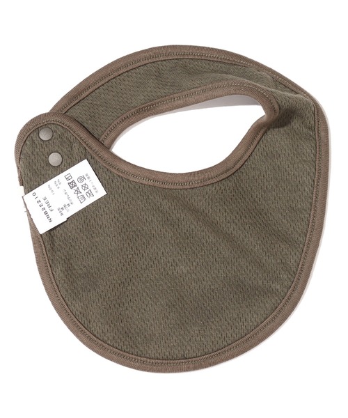 THE NORTH FACE（ザノースフェイス）の「THE NORTH FACE BABY BIB / ザ・ノース・フェイス ベビービブ（スタイ/よだれかけ・キッズ・ピンク/オリーブ/ホワイト・FREE）」の11枚目の写真