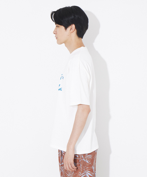 ABAHOUSE（アバハウス）の「バハカリフォルニア モチーフ Tシャツ（Tシャツ/カットソー・メンズ・ホワイト/ホワイト系その他・46/50/48）」の5枚目の写真