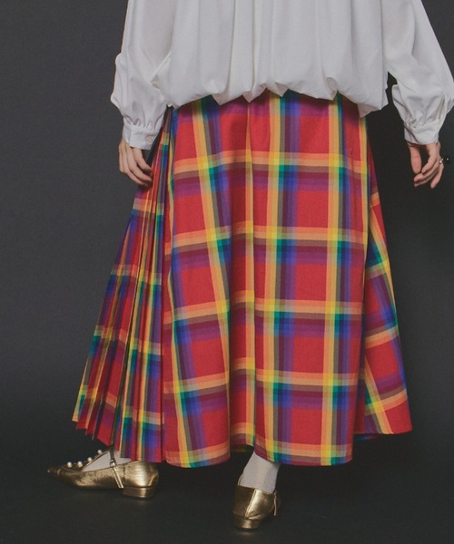 新品タグ付シルク100 ファビアナフィリッピ　プリーツスカート　アシンメトリー 新品タグ付シルク100 ファビアナフィリッピ プリーツスカート