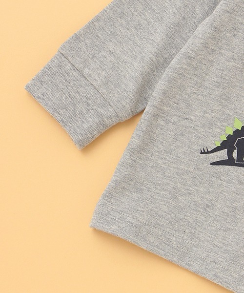 kladskap(クレードスコープ)の「恐竜+背中ギザギザ長袖Tシャツ(Tシャツ/カットソー・キッズ・マスタード/トップグレー・100cm/130cm/120cm/80cm/110cm/90cm)」の11枚目の写真