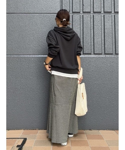 HONEYSUCKLE ROSE（ハニーサックルローズ）の「【HONEYSUCKLE ROSE】フェイクレイヤードパーカー（パーカー・レディース・パープル/ダークグレー・L/M）」の10枚目の写真