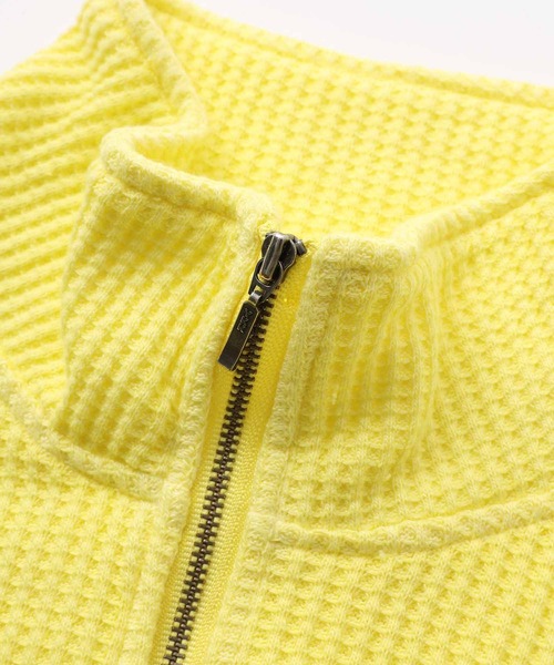 X-girl（エックスガール）の「PIGMENT DYED WAFFLE HALF ZIP TOP（Tシャツ/カットソー・レディース・オリーブ/イエロー/チャコール・S/M）」の15枚目の写真