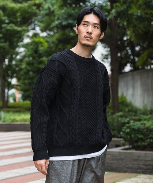 EDIFICE(エディフィス)の「スポンディッシュ リラックス ケーブル ニット プルオーバー(ニット/セーター・メンズ・チャコールグレー/ブラック/ベージュ/ネイビー/レッド/カーキ/イエロー/グリーン/アイボリー・SMALL/MEDIUM/LARGE)」の14枚目の写真