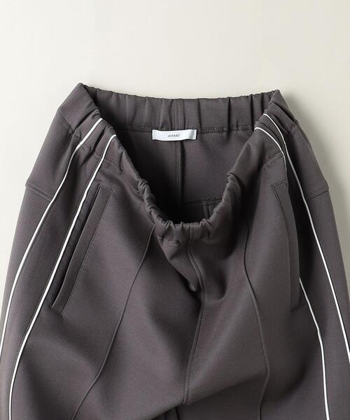 ASTRAET(アストラット)の「<ASTRAET>PE/PU スソボタン トラックパンツ(その他パンツ・レディース・ブラック/ダークブラウン・FREE)」の6枚目の写真