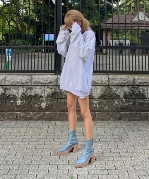 AMAIL（アマイル）の「Genderless A bulkytrainer（スウェット・レディース・ブラック/グレー/ピンク・FREE）」の11枚目の写真