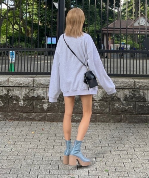 AMAIL（アマイル）の「Genderless A bulkytrainer（スウェット・レディース・ブラック/グレー/ピンク・FREE）」の13枚目の写真