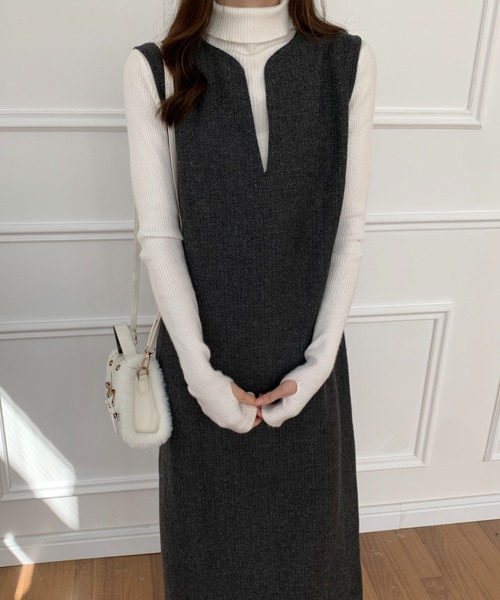 ECLIN（エクラン）の「バックスリットスキッパーロングジャンパースカート（ジャンパースカート・レディース・ブラック/ブラウン/グレー・S/M）」の5枚目の写真