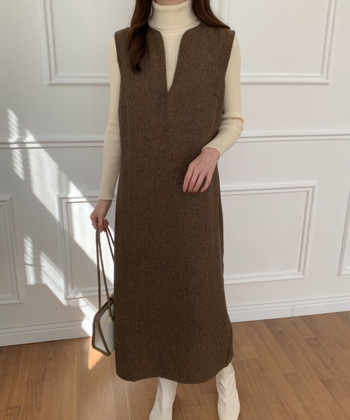 ECLIN（エクラン）の「バックスリットスキッパーロングジャンパースカート（ジャンパースカート・レディース・ブラック/ブラウン/グレー・S/M）」の20枚目の写真