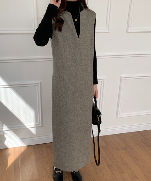 ECLIN（エクラン）の「バックスリットスキッパーロングジャンパースカート（ジャンパースカート・レディース・ブラック/ブラウン/グレー・S/M）」の14枚目の写真