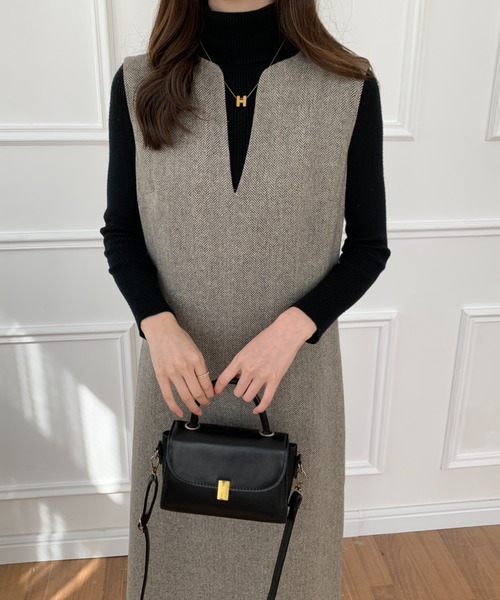 ECLIN（エクラン）の「バックスリットスキッパーロングジャンパースカート（ジャンパースカート・レディース・ブラック/ブラウン/グレー・S/M）」の19枚目の写真