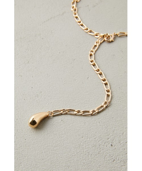 crie conforto（クリーコンフォルト）の「ドロップラリエットネックレス（ネックレス・レディース・ゴールド/シルバー・FREE）」の2枚目の写真