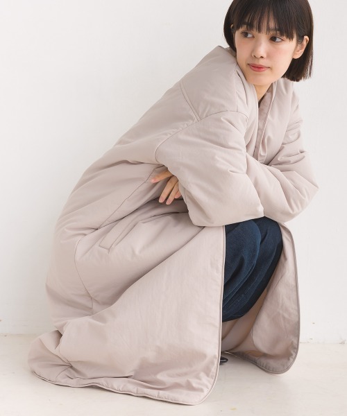 OMNES（オムネス）の「撥水加工ステッチレスノーカラーロングコート