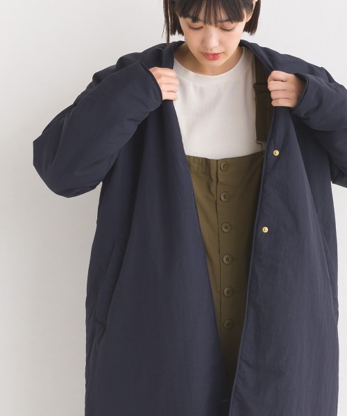 OMNES（オムネス）の「撥水加工ステッチレスノーカラーロングコート