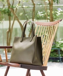 FARO（ファーロ）の「Calma Tote Large（トートバッグ）」