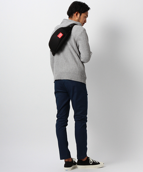 BEAMS（ビームス）の「Manhattan Portage × BEAMS / 別注 1101 ウエストバッグ（ボディバッグ/ウエストポーチ・メンズ・ブラック/ネイビー・ONE SIZE）」の14枚目の写真
