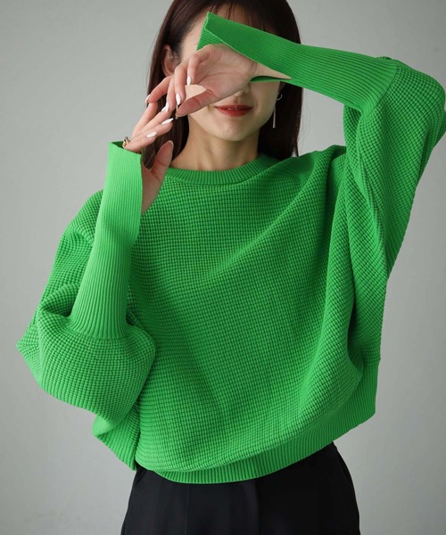 cheriella(シェリエラ)の「【cheriella】WEB限定スウェットライクドルマンニット(ニット/セーター・レディース・ライトグレー/ピンク/グリーン/ブラック/ブルー・M)」の4枚目の写真