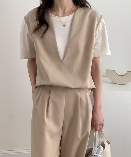 ABITOKYO（アビトーキョー）の「スキッパネックノースリーブ