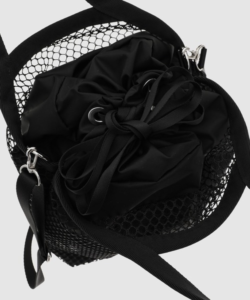 NOMA t.d.(ノーマティーディー)の「Summer Mesh Bag - Small(ショルダーバッグ・メンズ・ブラック/イエロー・ONE SIZE)」の4枚目の写真