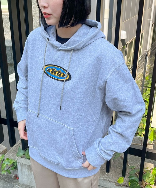 ddp(ディーディーピー)の「【 ddp / ディーディーピー 】 オーバーロゴスウェットパーカー OVAL LOGO SWEAT PARKAA 5306-113AA01 MNF(パーカー・メンズ・グレー/ブラック/イエロー・MEDIUM/LARGE)」の7枚目の写真