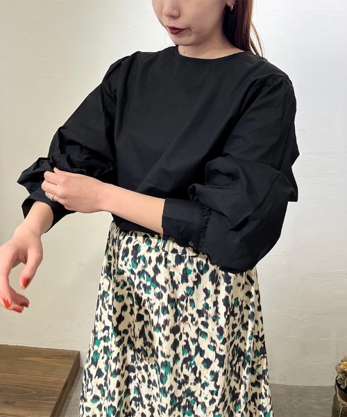 Doux Belle(ドゥーベル)の「パフスリーブコットンブラウス(シャツ/ブラウス・レディース・ホワイト/ブラック/ダークブラウン/ベージュ/カーキ/ピンク・MEDIUM)」の18枚目の写真
