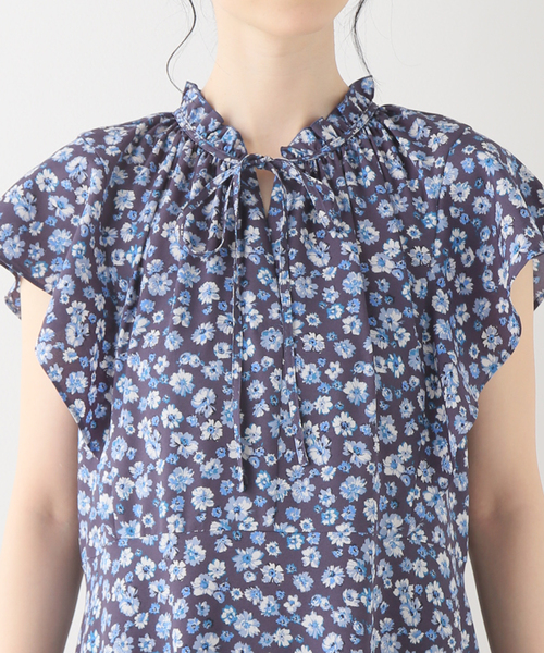 La TOTALITE（ラトータリテ）の「2wayネックフラワープリントワンピース（ワンピース・レディース・ブルー系その他/レッド・FREE）」の12枚目の写真