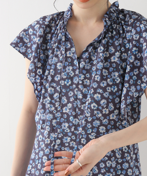 La TOTALITE（ラトータリテ）の「2wayネックフラワープリントワンピース（ワンピース・レディース・ブルー系その他/レッド・FREE）」の16枚目の写真