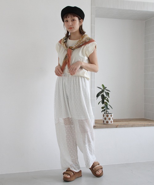 Crisp(クリスプ)の「ショルダータックTシャツ(Tシャツ/カットソー・レディース・ブルー/ブラック/アイボリー・FREE)」の7枚目の写真