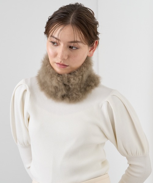 美品　ANAYI アナイ　ウールカシミヤ　FOXファー付き　ライトグレーストール ANAYI（アナイ）の「カシミヤファーミニマフラー（ストール