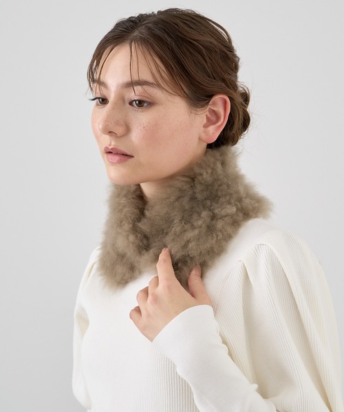 美品　ANAYI アナイ　ウールカシミヤ　FOXファー付き　ライトグレーストール ANAYI（アナイ）の「カシミヤファーミニマフラー（ストール