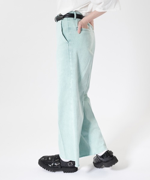 ONCILY(オンシェリー)の「SEMI WIDE STRAIGHT COLOR DENIM PANTS / セミワイドストレートカラーデニムパンツ(デニムパンツ・メンズ・ライトブルー/ライトグリーン/ピンク・MEDIUM/SMALL/LARGE)」の13枚目の写真