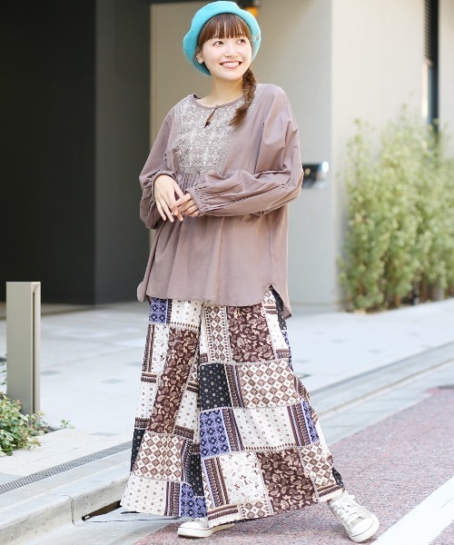 チチカカ(チチカカ)の「パッチワークプリントワイドパンツ(その他パンツ・レディース・ブラック/イエロー/グリーン・FREE)」の13枚目の写真