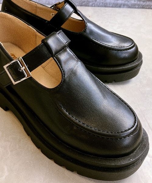 Noubel Voug Relax（ヌーベルヴォーグリラックス）の「T字 ストラップ トラックソール ローファー（ローファー・レディース・ブラック/ホワイト・S/M/L/LL/3L）」の5枚目の写真