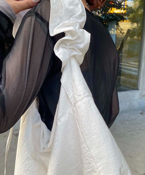 CAPRICIEUX LE'MAGE（カプリシューレマージュ）の「ドロストナイロンバッグ（ショルダーバッグ・レディース・ブラック/ホワイト・FREE）」の10枚目の写真