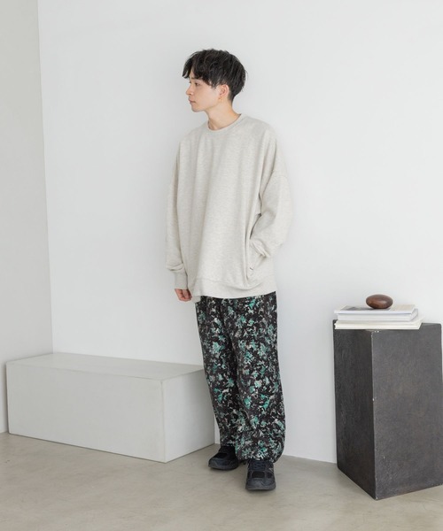 LOWRYS FARM（ローリーズファーム）の「ドルマンウラケクルー　976683（スウェット・メンズ・スミクロ/アイボリー/ピンク・LARGE/MEDIUM）」の4枚目の写真