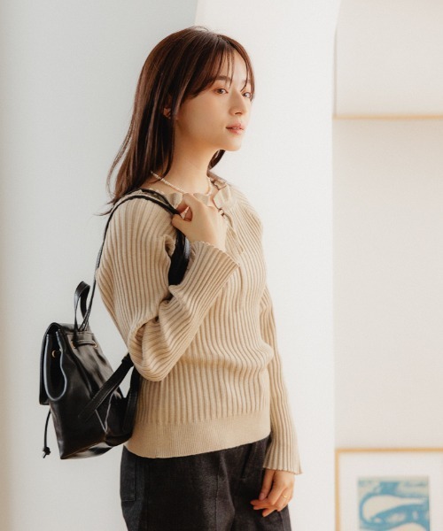 flower(フラワー)の「スパークルリブニット3(ニット/セーター・レディース・ブルー/ブラウン/ベージュ・FREE)」の4枚目の写真