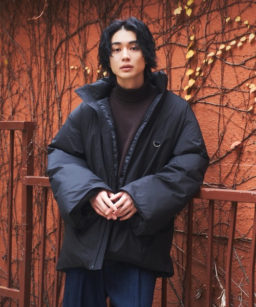 DOOPZ（ドープス）の「BOMBER SLEEVE HIGH NECK DOWN - ボンバースリーブハイネックダウン（ダウンジャケット/コート・メンズ・グレー/ブラック・LARGE/MEDIUM/SMALL）」の7枚目の写真